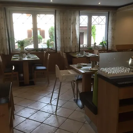 Отель Wachau 2*