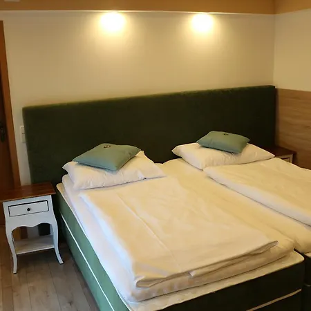 Hotell Wachau Klagenfurt am Woerthersee